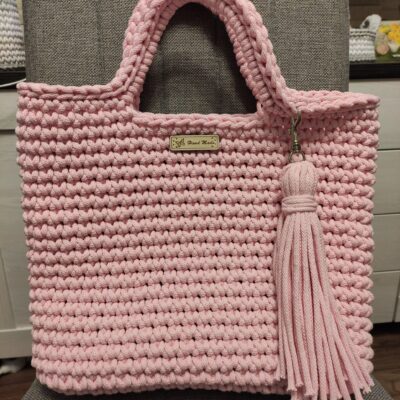 Jasno różowa torba do ręki